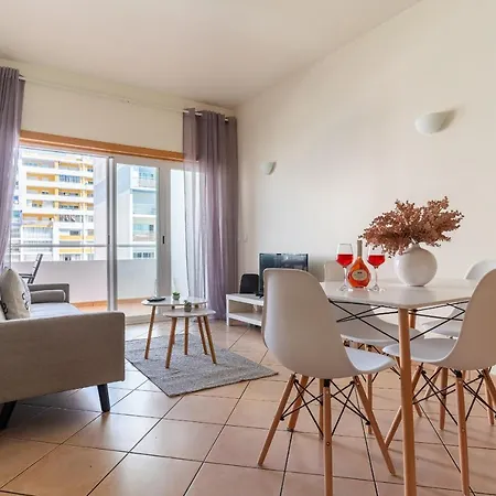 Charming&centrally Located In Sunny Apartamento Portimão