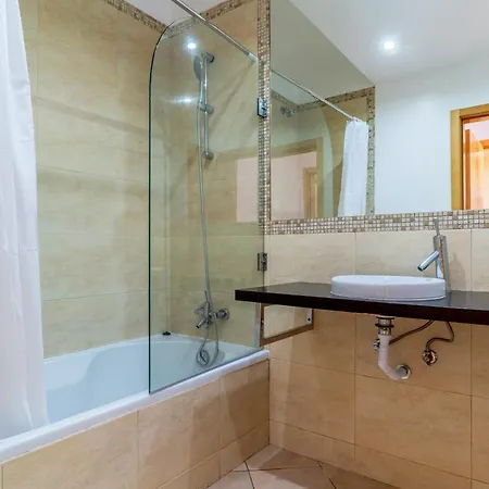Apartment Charming And Centrally Located In Sunny *